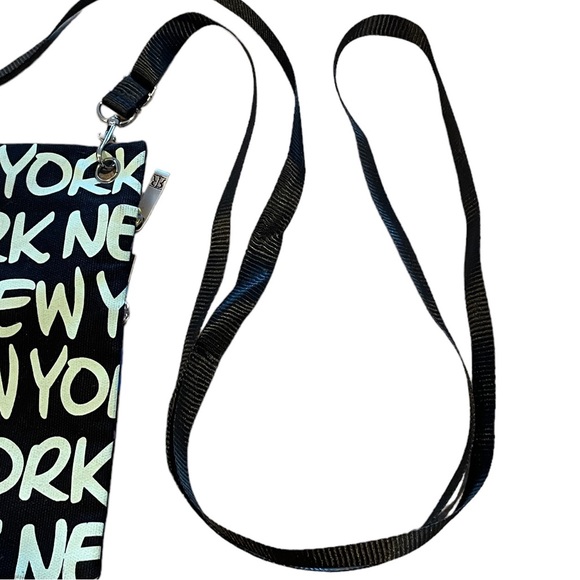 NWT Robin Ruth 100% Multi-color Mini Crossbody “New York “ - Picture 8 of 11